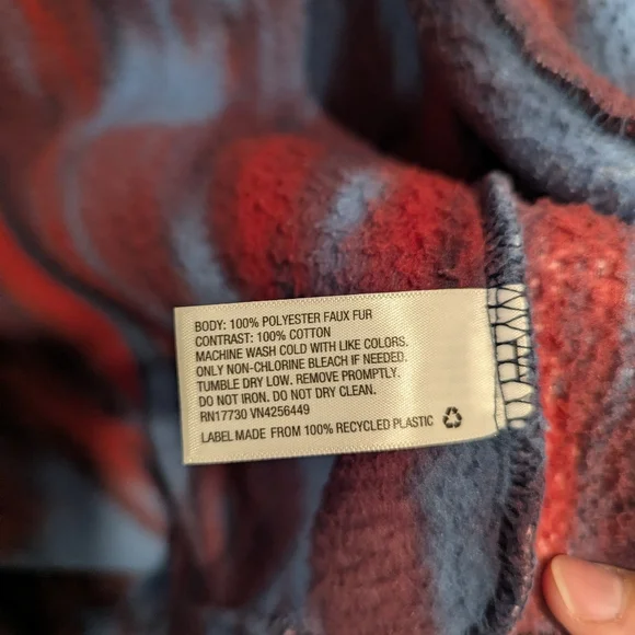 Original Use Fuzzy Sweater - Picture 4 of 6